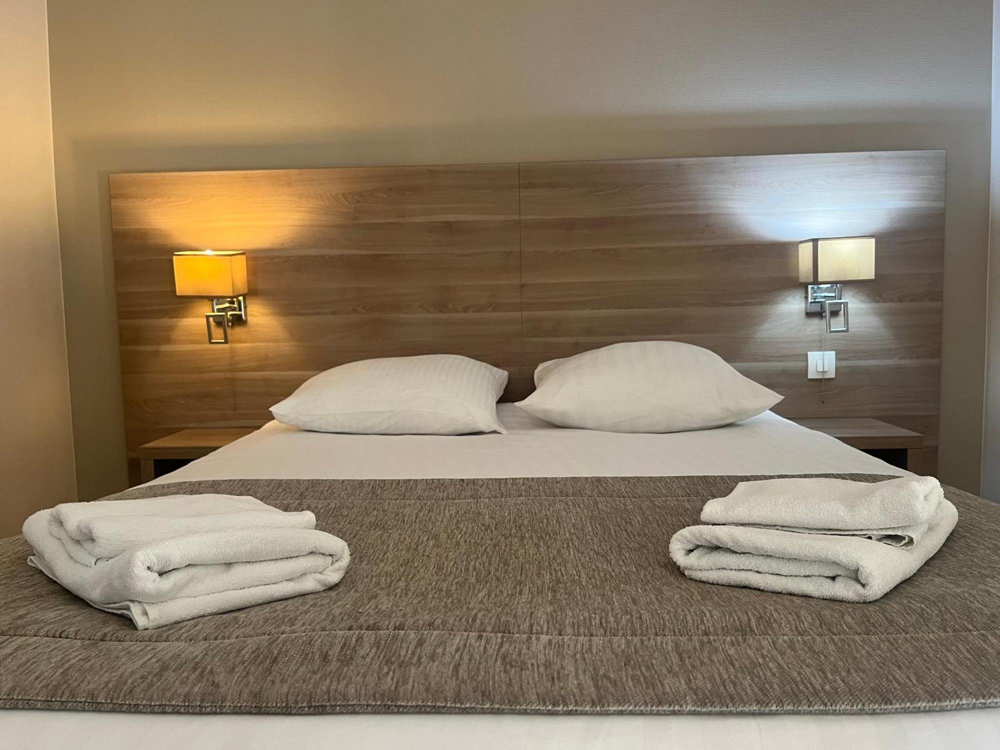 Hotel Le Roosevelt Givet Luaran gambar